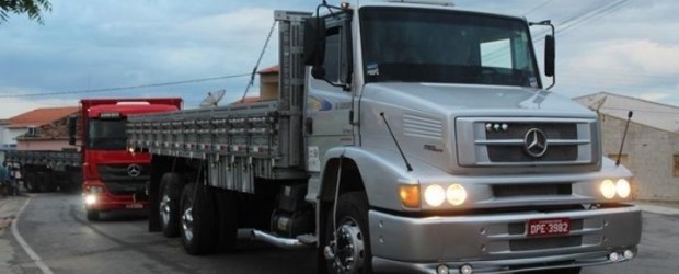 Motorista piauiense tem o caminhão roubado na BR-135, no estado da Bahia.