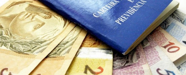 Governo estuda congelar salário mínimo nos próximos anos.