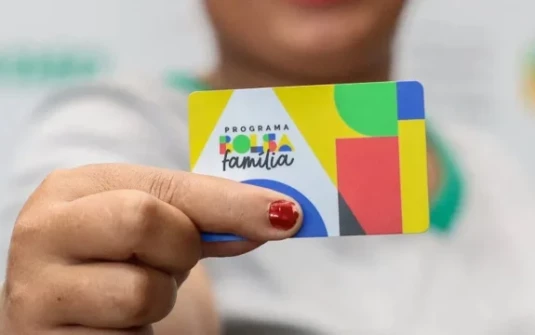 Caixa paga Bolsa Família com novo adicional de R$ 50 a NIS de final 4
