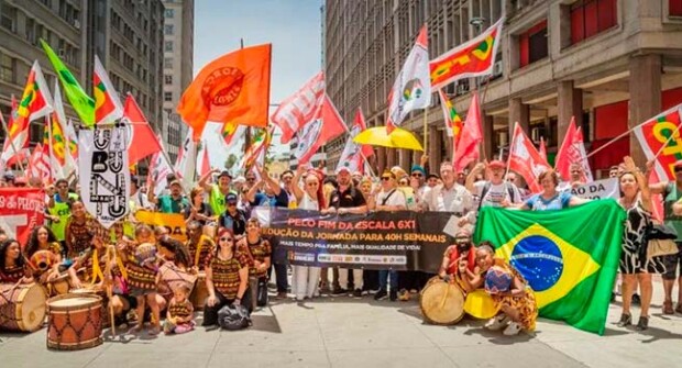 #htmlcaption_1294 Notícia – Debate sobre redução da jornada divide setor empresarial e movimento sindical