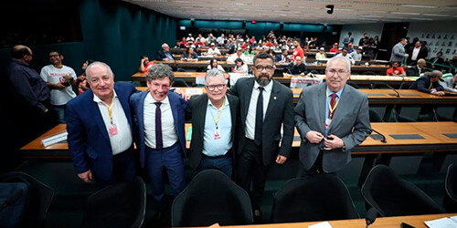 Notícia – Sindicalistas defendem jornada de 40 horas e fim da escala 6×1 na Câmara