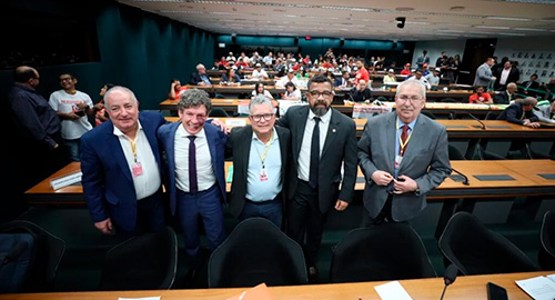Notícia – Sindicalistas defendem jornada de 40 horas e fim da escala 6×1 na Câmara