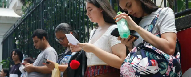 Notícia – Governo veta projeto que retira direitos trabalhistas de jovens no primeiro emprego