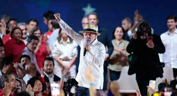 Notícia – PT oficializa chapa Lula-Alckmin para as eleições